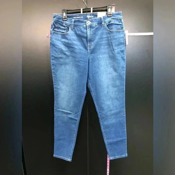 Mid Rise Tummy Control Wide-Leg Jeans - Effortless Style